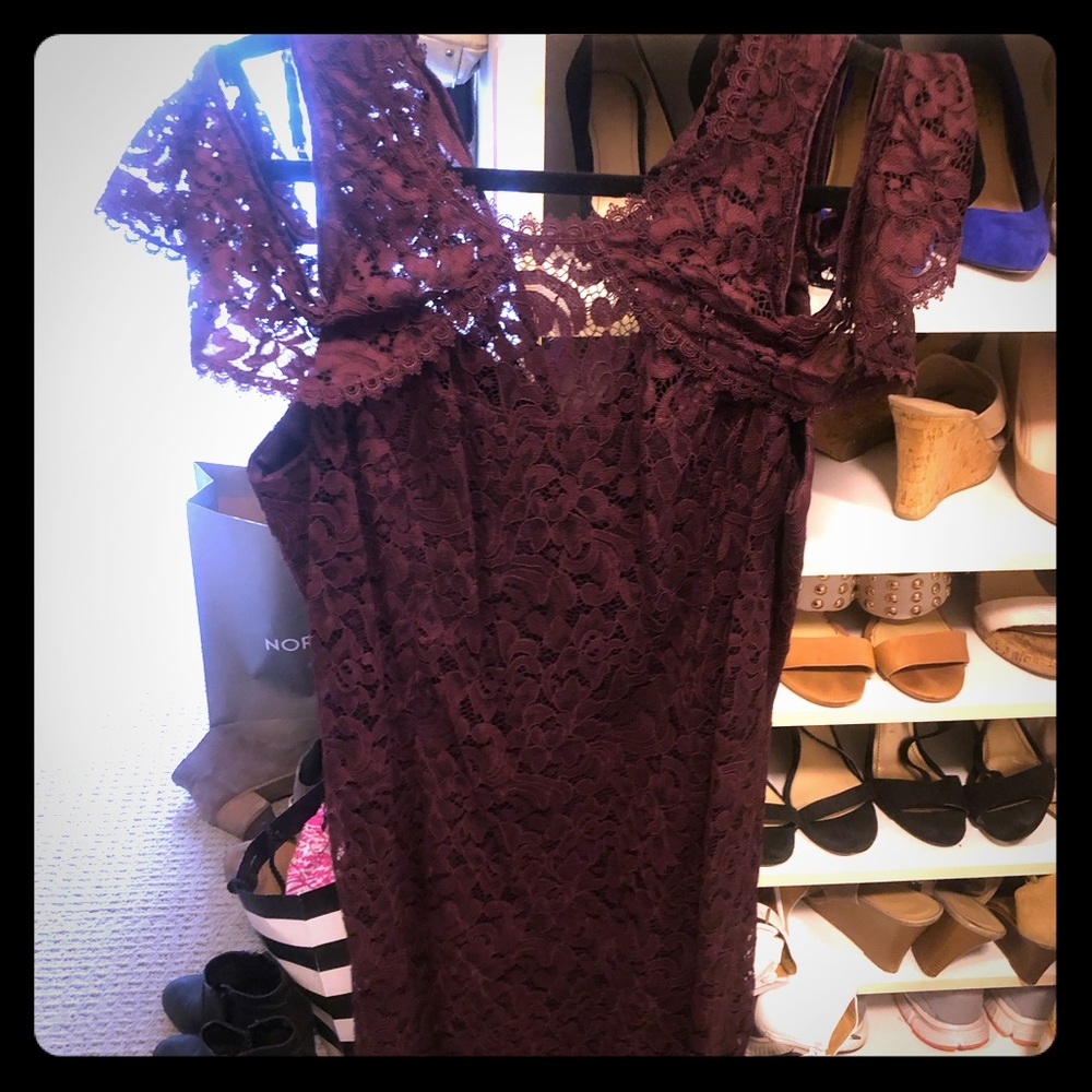 *NWT* White House Black Market - Plum Lace Dress